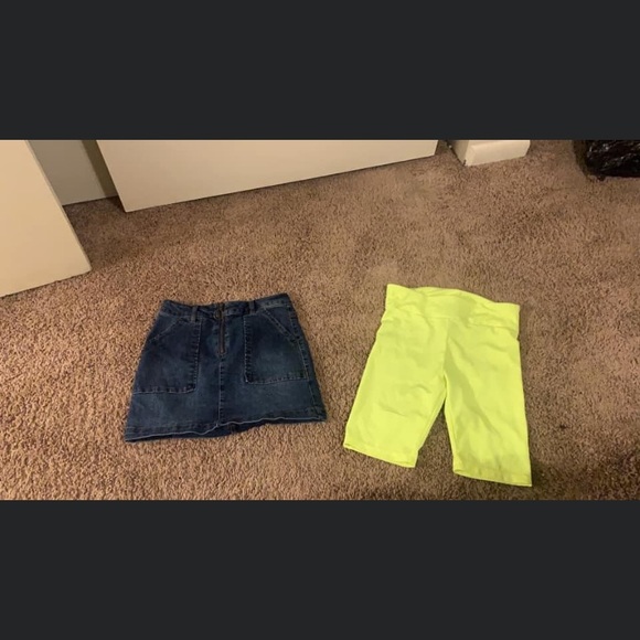 Clothes - Picture 3 of 3